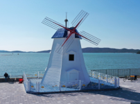  width: 100%; height : 150px